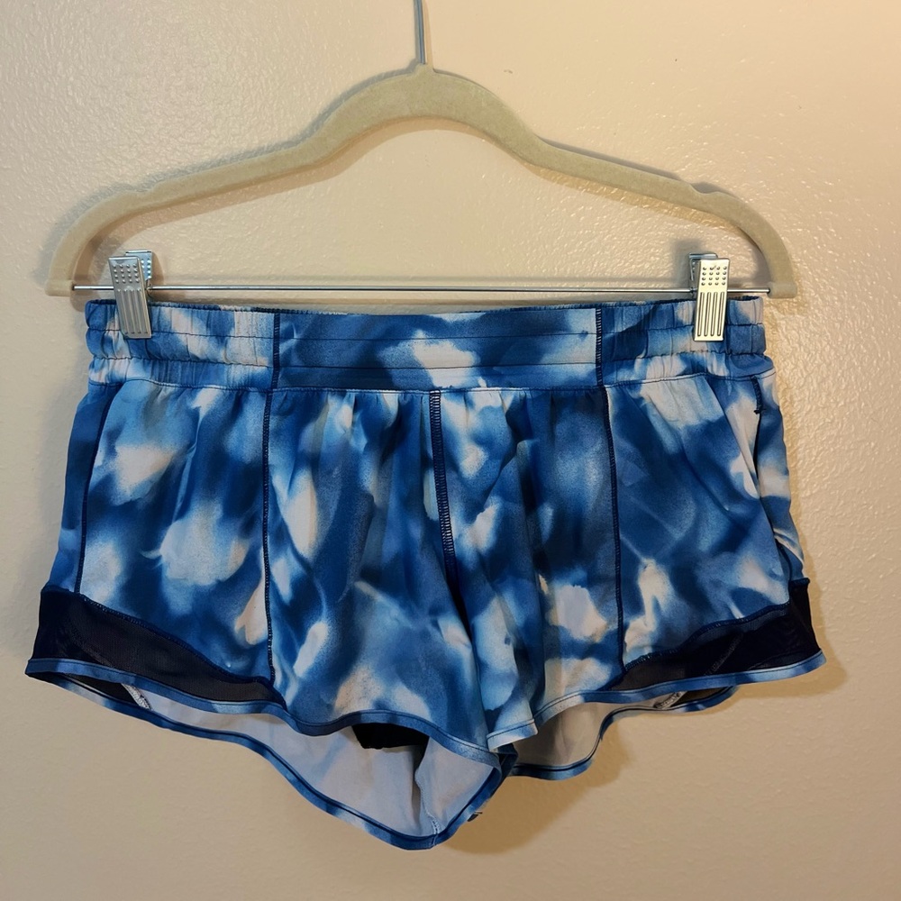 Lululemon Hotty Hot Low-Rise Lined Short - Picture 3 of 9